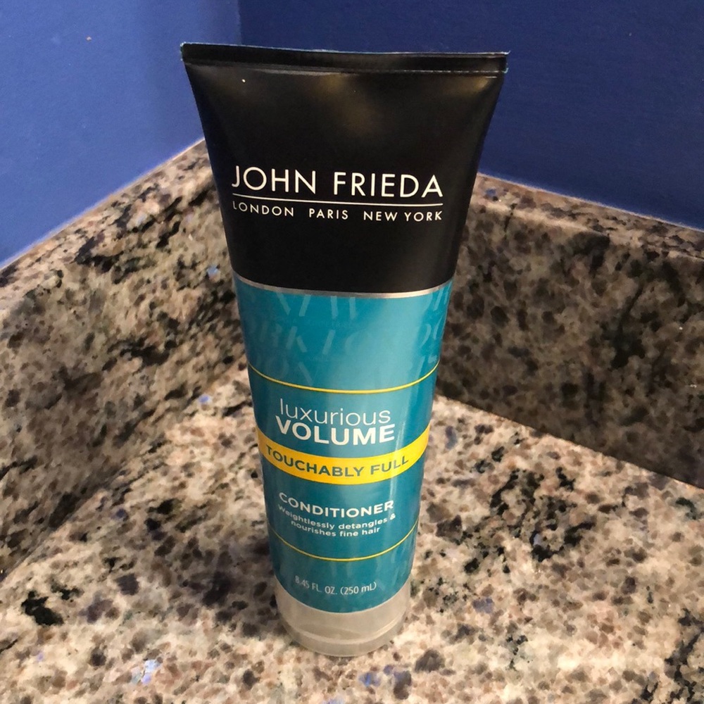 John Frieda luxurious volume conditioner